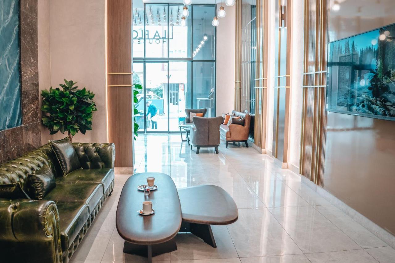 La Flora House Hotel Коджаели Екстериор снимка