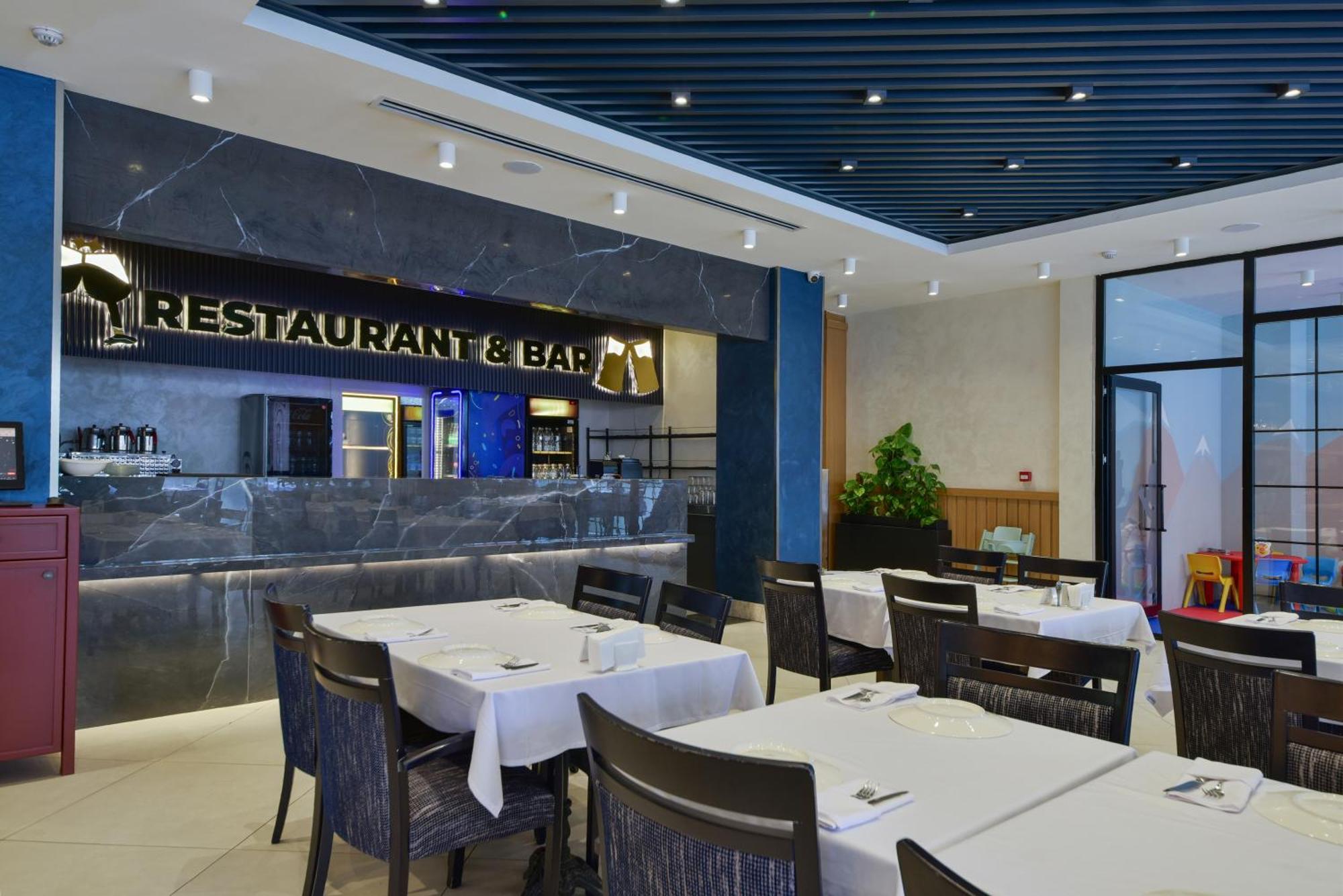 La Flora House Hotel Коджаели Екстериор снимка