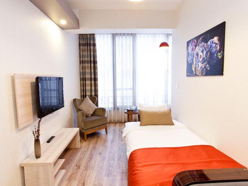 La Flora House Hotel Коджаели Екстериор снимка