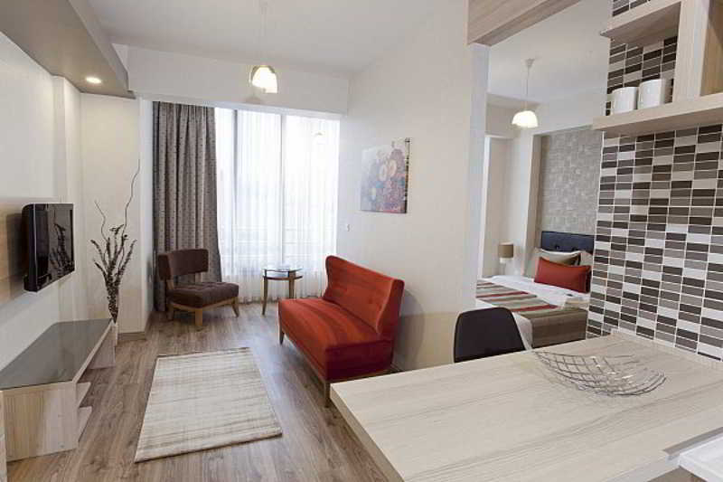 La Flora House Hotel Коджаели Екстериор снимка